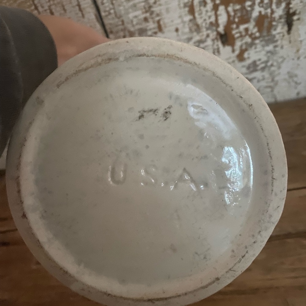 Vintage USA Floral Ceramic Vase - Picture 2 of 4